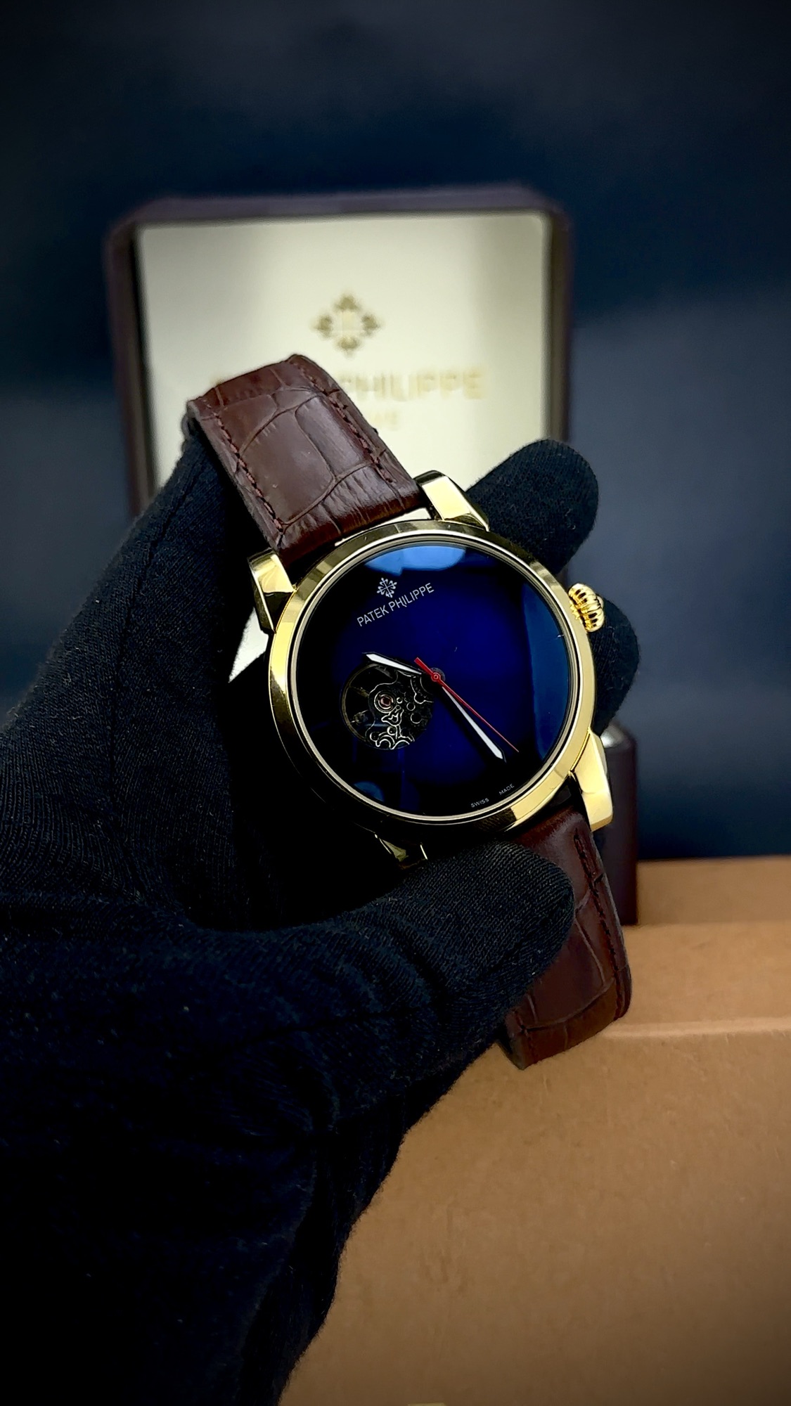 ساعة رجالي فخمة باتيك فليب جلد patek philippe – النعمان للفضة